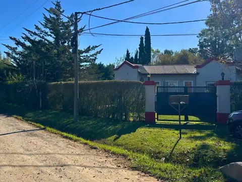 Casa en Venta con 2 cocheras