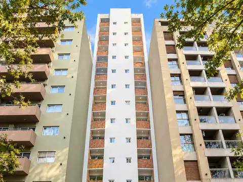 60 e/ 2 y 3 300, Piso 5