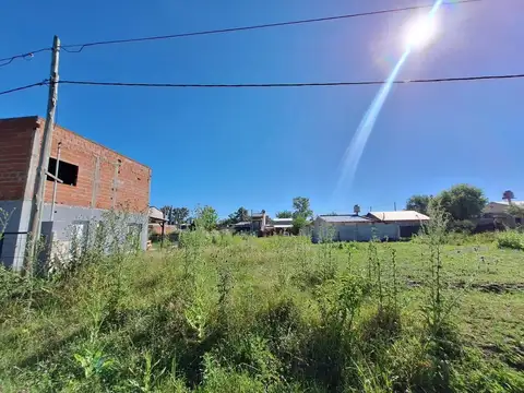 Terreno en Venta en Los Pioneros, USD 18.000