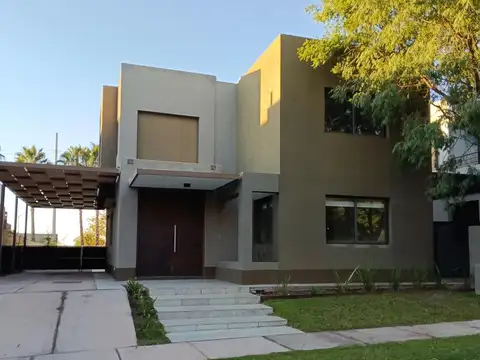 CASA EN VENTA PALMARES VALLEY