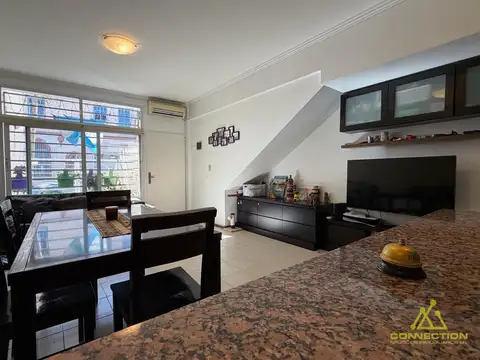 Depto Tipo Casa en Venta de 3 ambientes