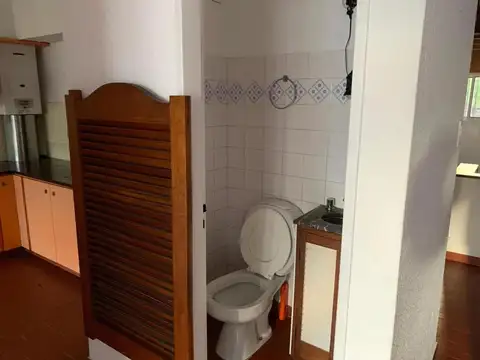 Casa en Alquiler con 1 cochera