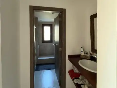 Casa con Pileta en Venta.