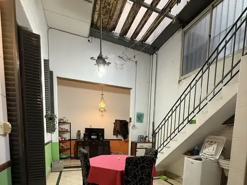 Depto Tipo Casa 4 ambientes con 1 baño