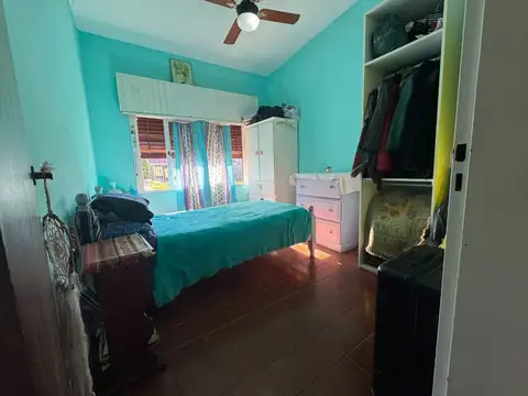 Casa y Dpto - 3 Amb c/ Pileta Burzaco