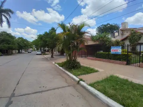 CALLE 10  MANUEL BELGRANO 900