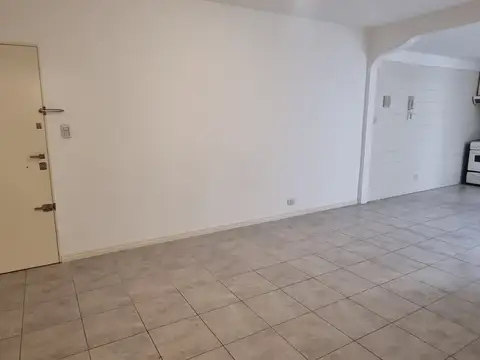 Alquilo Dpto 2 ambientes apto profesional en 6to piso sin balcón