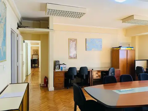 Oficina en Alquiler 90 años