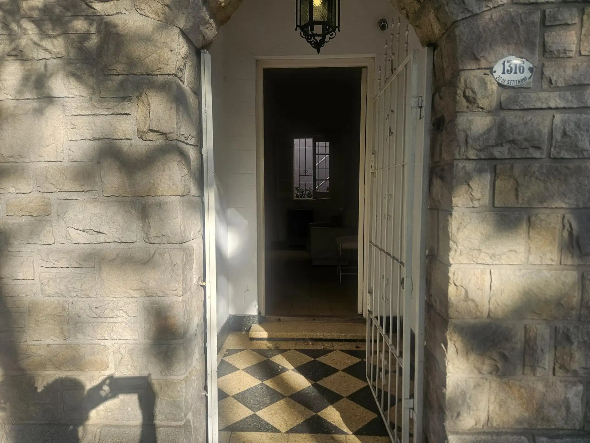 Venta Casa 3 ambientes Barrio La Perla