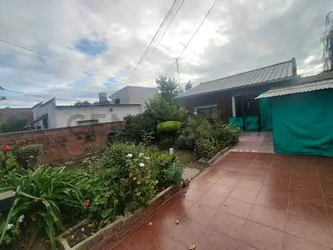 Arrue 100, Piso 0