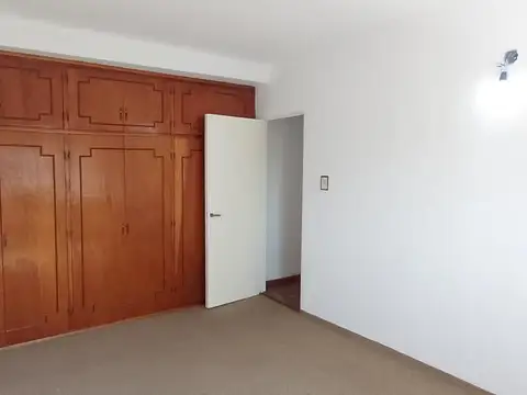 Departamento en Alquiler de 4 dormitorios