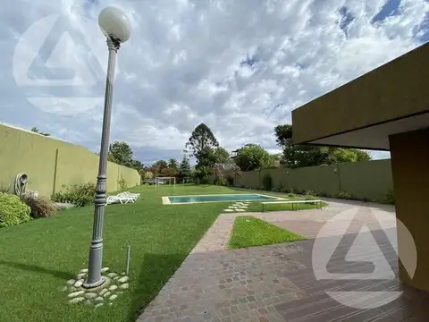 Quinta en Venta en Monte Grande, USD 350.000