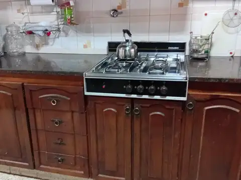 Casa en Venta con 3 cocheras