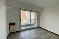 CÓDIGO XVIII | Av. Pellegrini 2632 de 1 Dormitorios