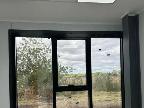 Galpon en Alquiler 68  mts Fondo