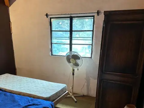 De Vicenzo Chico casa, quincho, galpon y pileta