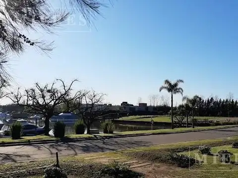 Lote en venta al Río en el Barrio San Juan, Villanueva.