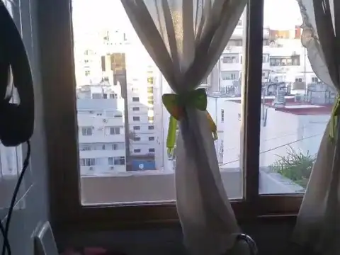 Ecuador 1400, Piso 12