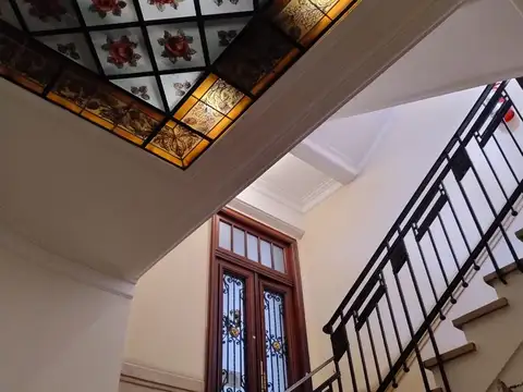 EDIFICIO "PALACETE” DETALLES DE MUCHA CATEGORÍA, 75 MTS, 3 AMB BALCÓN FRANCÉS