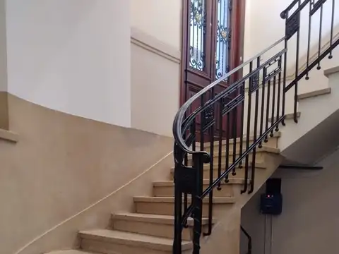 Adolfo Alsina 2600, Piso 1