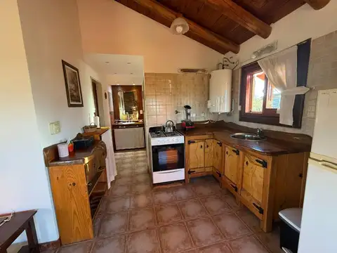 Casa 2 ambientes con 1 baño