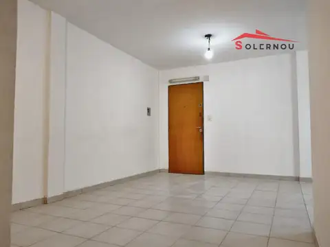 Hipólito Irigoyen  20170 , Piso 1
