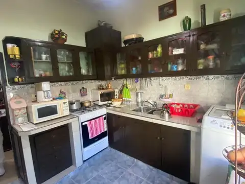 Casa 5 ambientes con 3 baños