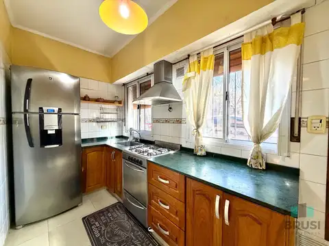 Casa 3 ambientes con 2 baños