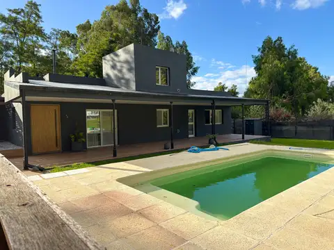 Venta de Importante Casa Quinta - Tandil