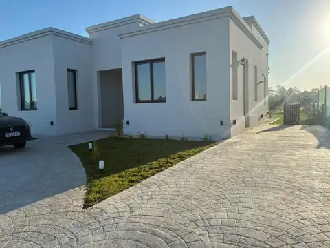 Casa en Alquiler Temporal en Casonas Del Haras, USD 450