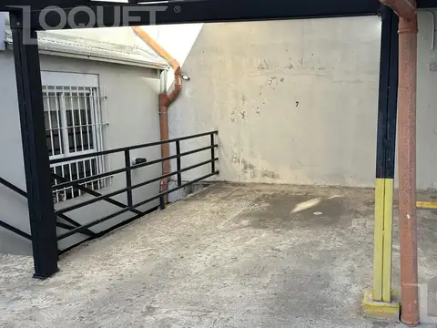 Cochera en Constituyentes