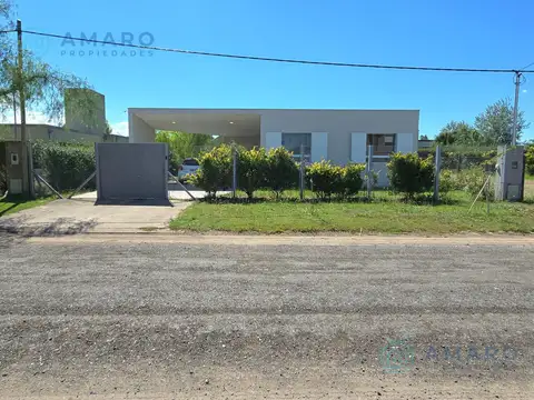 Casa 4 ambientes con 1 baño