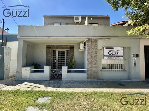 VENTA PH 4 AMBIENTES EN PLANTA BAJA CON PATIO - VILLA ADELINA