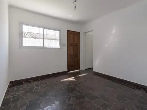 Depto Tipo Casa en Venta de 2 ambientes