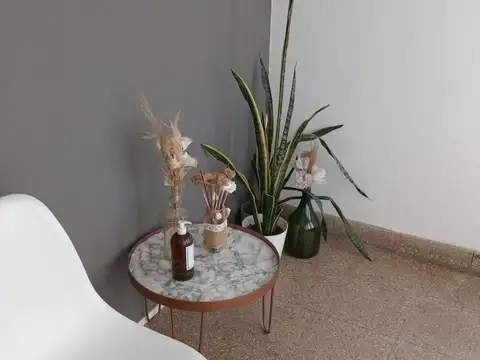 SE VENDE CASA CON AMPLIO TERRENO Bª SAN DANIEL