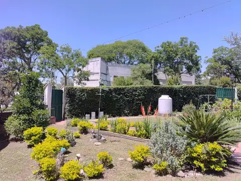 CASA 3 DORM + DEPTO 2 DORM VENTA  SAN LORENZO