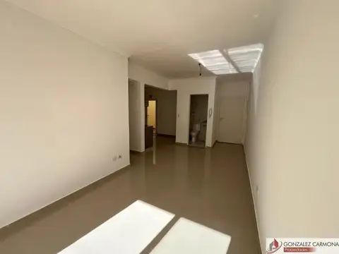 Departamento en Venta en Villa del Parque, USD 195.000
