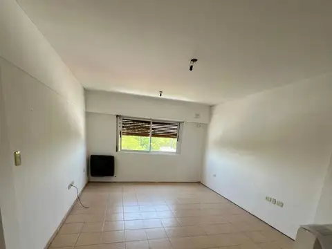 Departamento en Alquiler en La Plata, $ 350.000