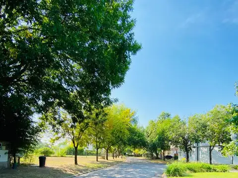 Terreno en Santa Catalina,Villa Nueva, al río