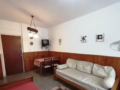 Calle 13 700, Piso 0