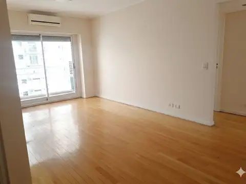 Alquiler 3 amb. con balcón, excelente estado