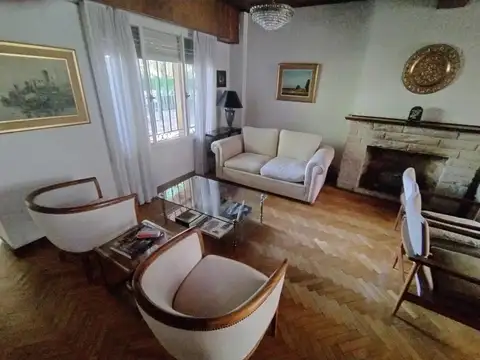 Casa 4 ambientes con 4 baños