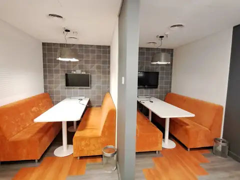 Oficina 6 ambientes con 2 baños