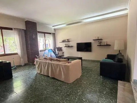 Casa en Venta en Pehuajo, USD 215.000