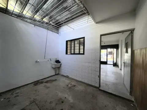 Local en Alquiler en Echesortu, $ 450.000
