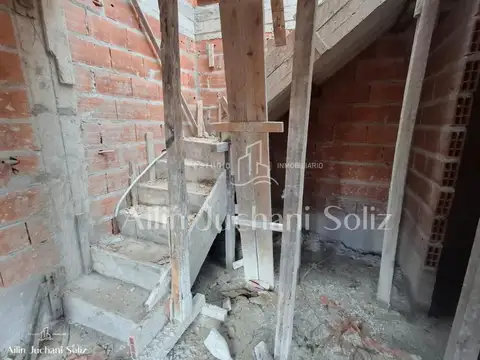 Casa en Venta con 1 cochera