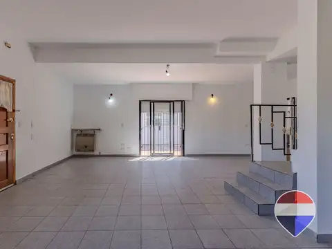 Casa 3 ambientes con 2 baños