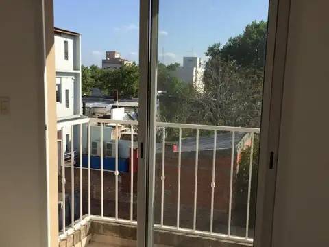 Avellaneda 48 , Piso 1