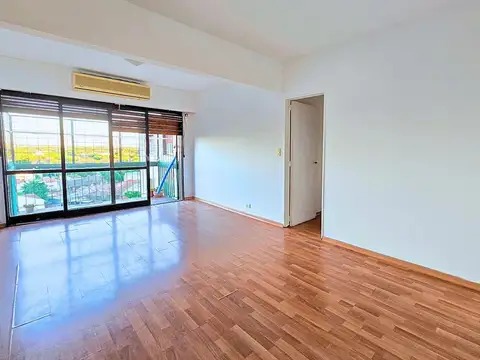 ALQUILER DEPTO 4 AMB CON BALCÓN EN MARTINEZ