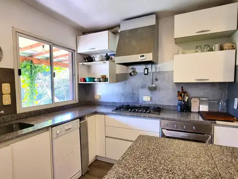 Gdor. Udaondo 3100